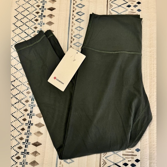 NWT Lululemon Align Ribbed High-Rise Pant 25" in Dark Forest - Picture 6 of 6